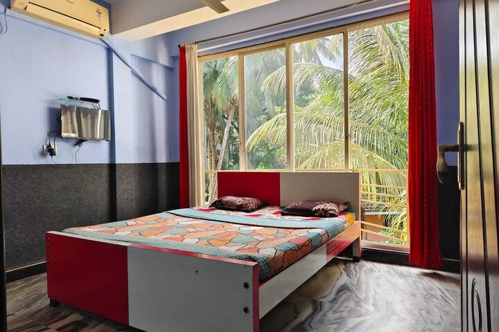 Room 10 of 29