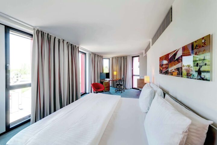 Room 7 of 61