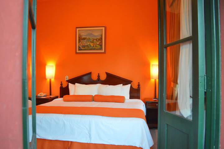 Room 14 of 85
