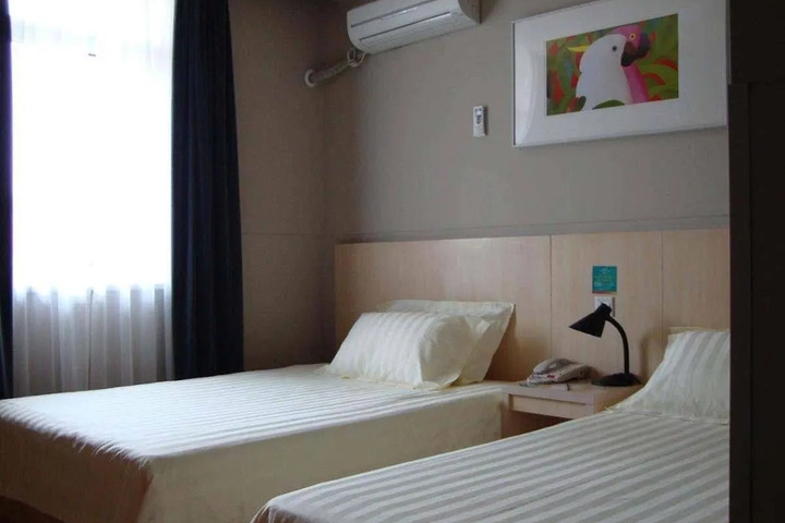 Inside Room Photo