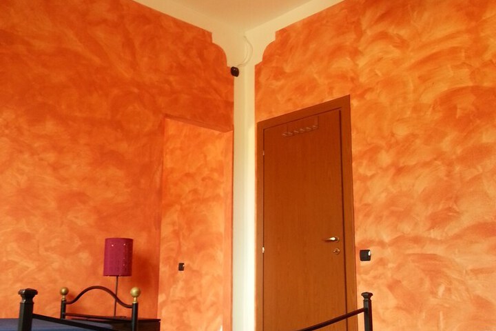 Room 5 of 23