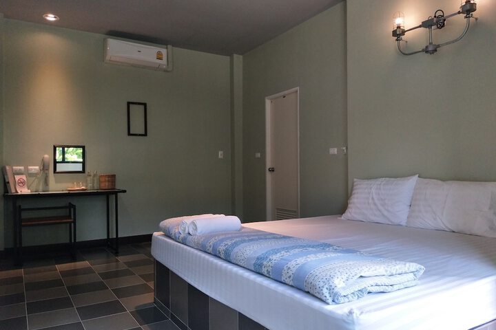 Room 3 of 21