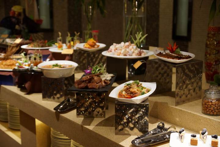 Dining 58 of 86