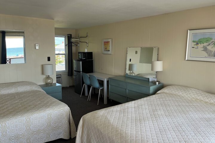 Room 30 of 93
