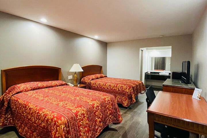 Room 21 of 36