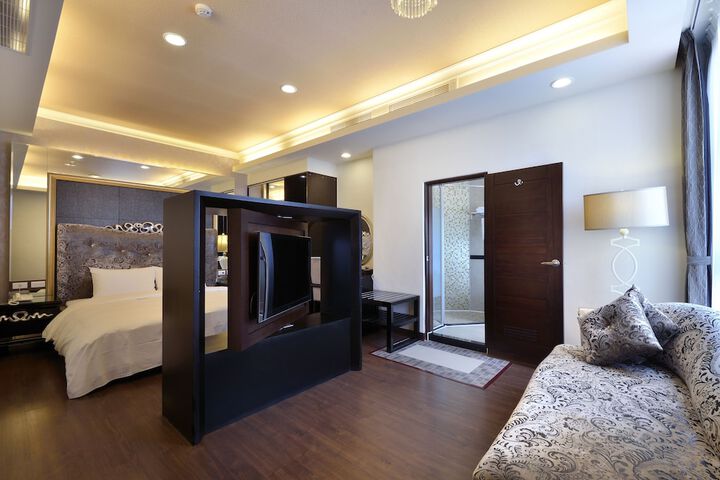 Room 47 of 97