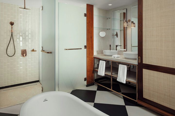 Room 43 of 234