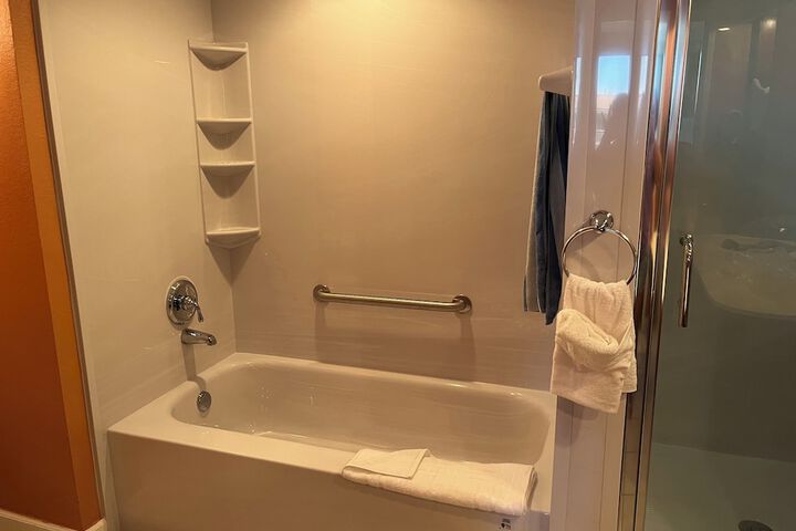 Room 12 of 35