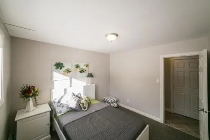 Room 3 of 12
