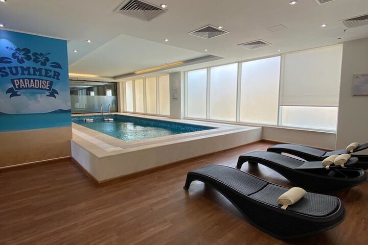 Pool 33 of 69