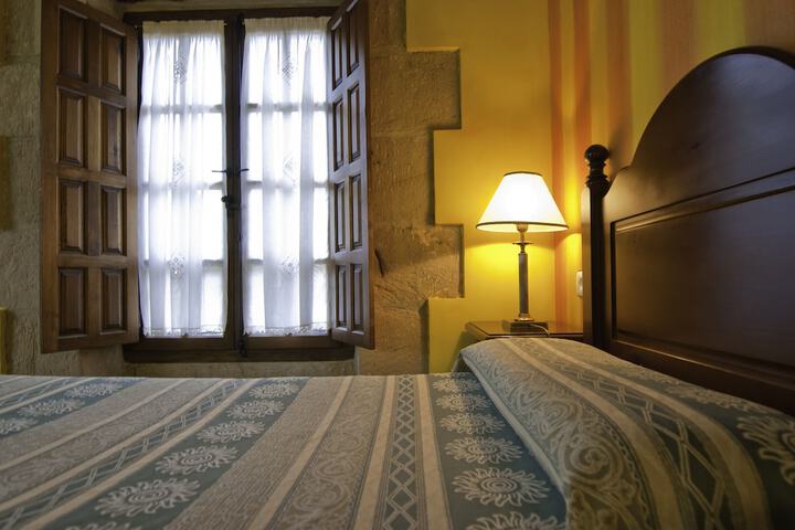Room 10 of 43
