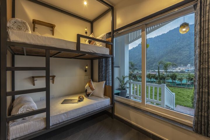 Room 7 of 20
