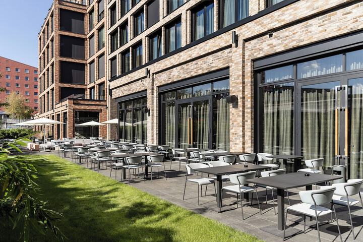Terrace/Patio 33 of 47