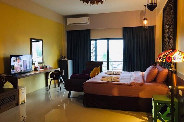 Room 12 of 36