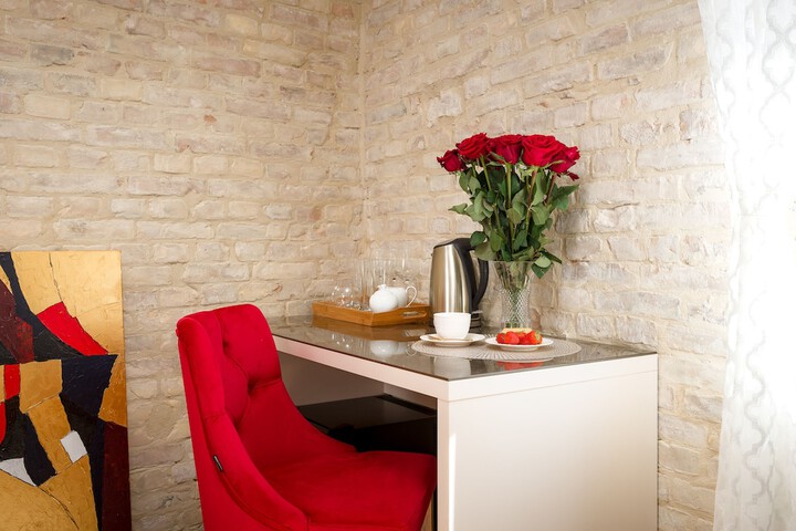 Room 25 of 41