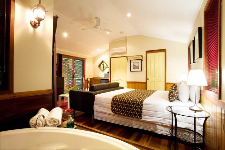 Room 16 of 31