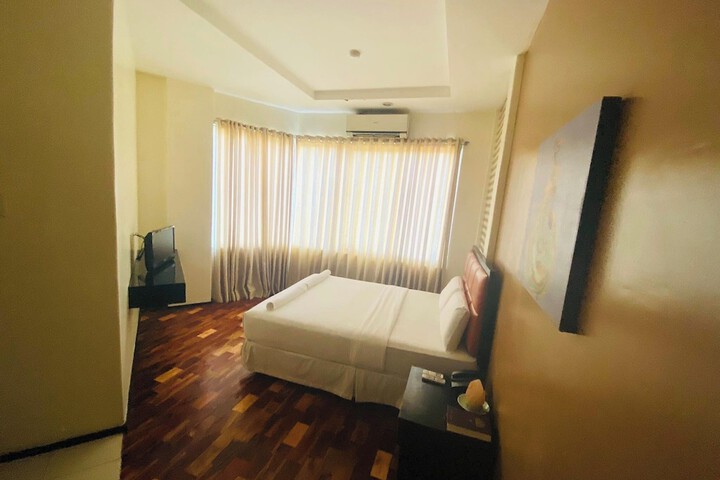 Room 17 of 45
