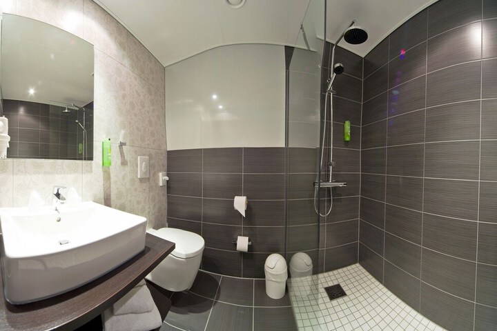 Room 19 of 54