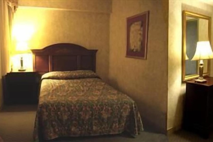 Room 2 of 12