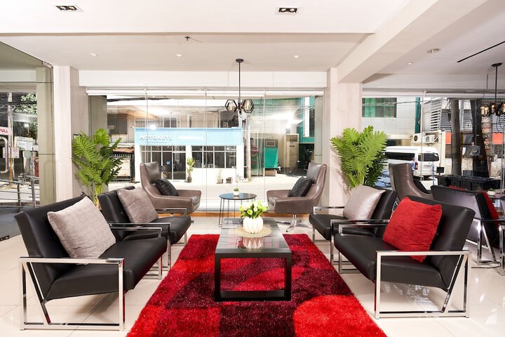 Rianne Hotel & Suites