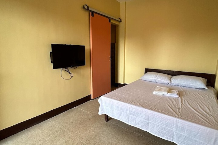 Room 13 of 24