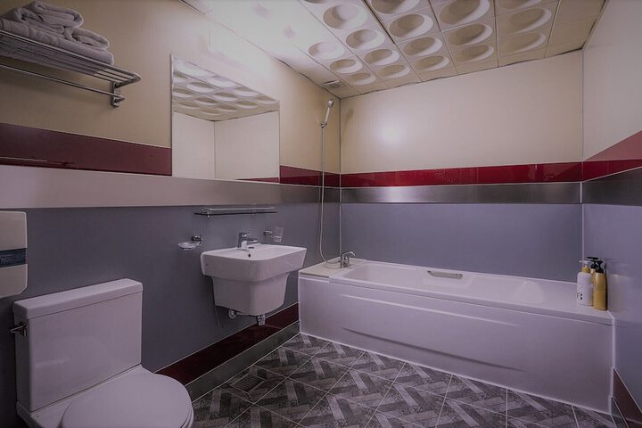 Room 32 of 44
