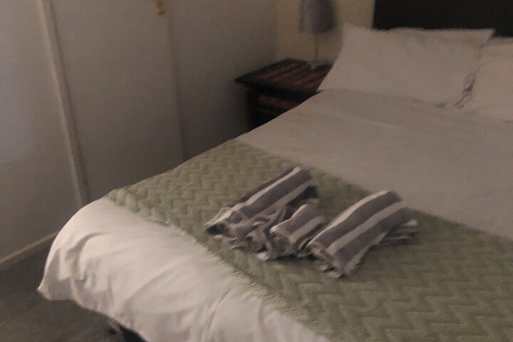 Room 2 of 8