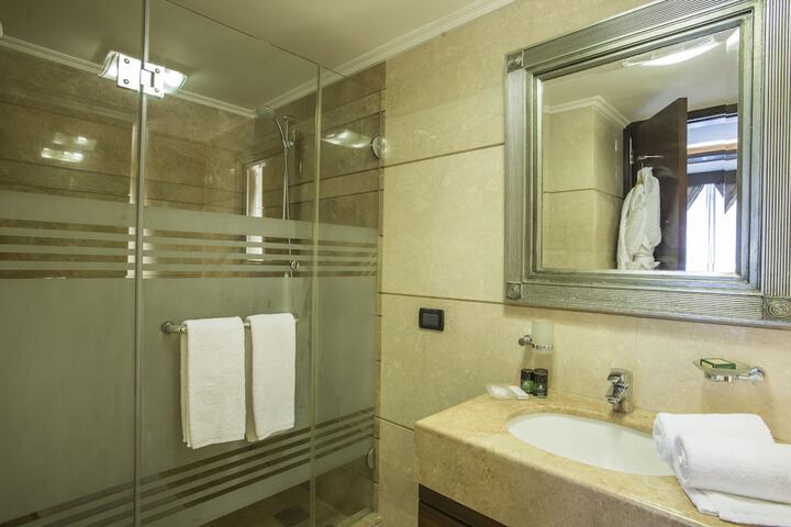 Bath Photo
