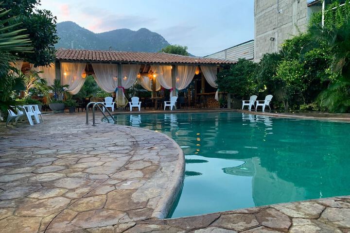 Pool 16 of 31