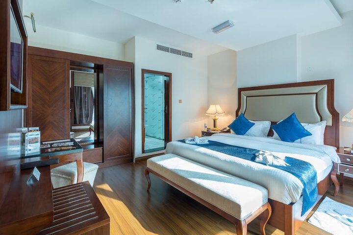 Room 14 of 62