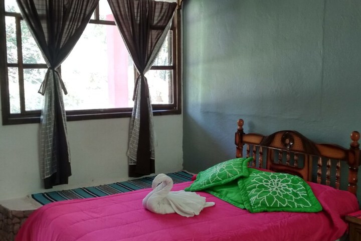 Room 12 of 105