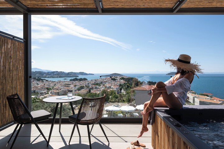 Terrace/Patio 42 of 43