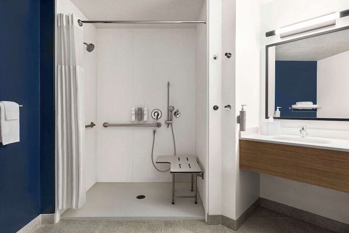 Bathroom shower