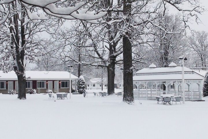 Property Grounds 25 of 27