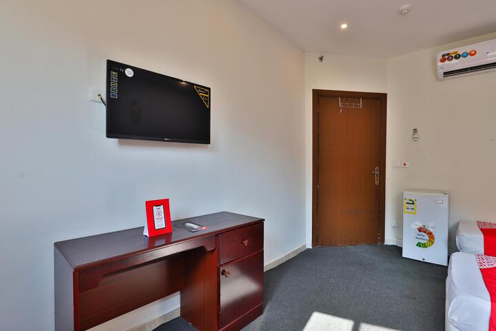 Room 9 of 41