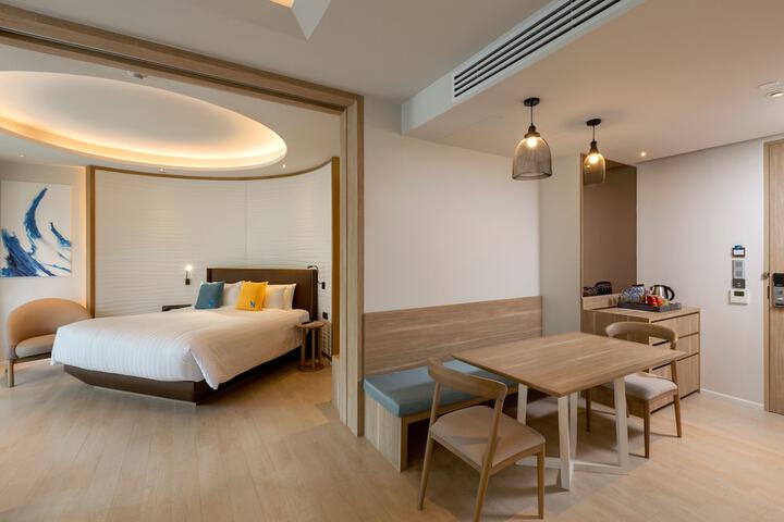 Room 16 of 183
