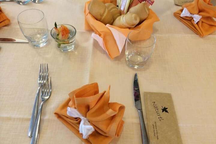 Dining 8 of 39