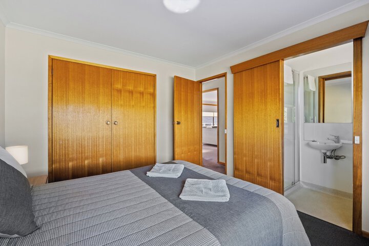 Room 37 of 130