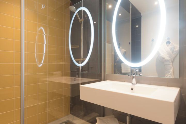 Bath Interior