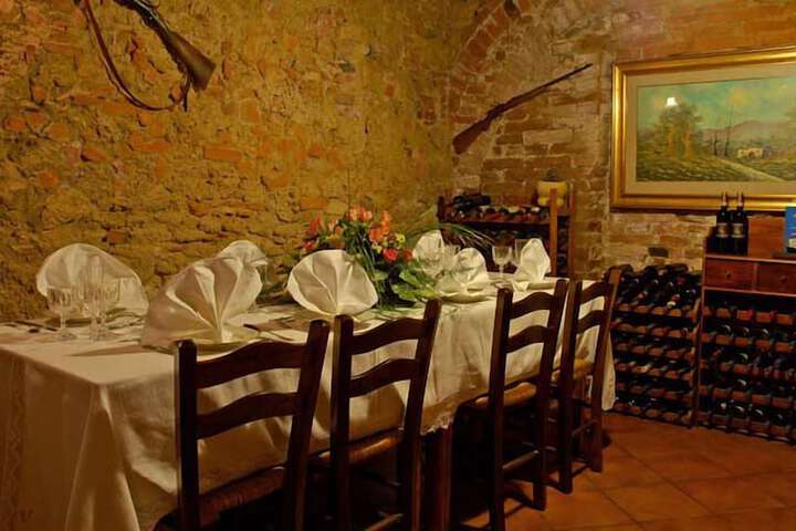 Dining 73 of 89