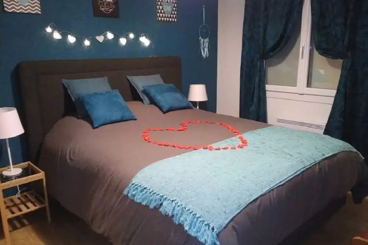 Room 3 of 17