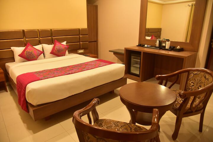 Room 9 of 39