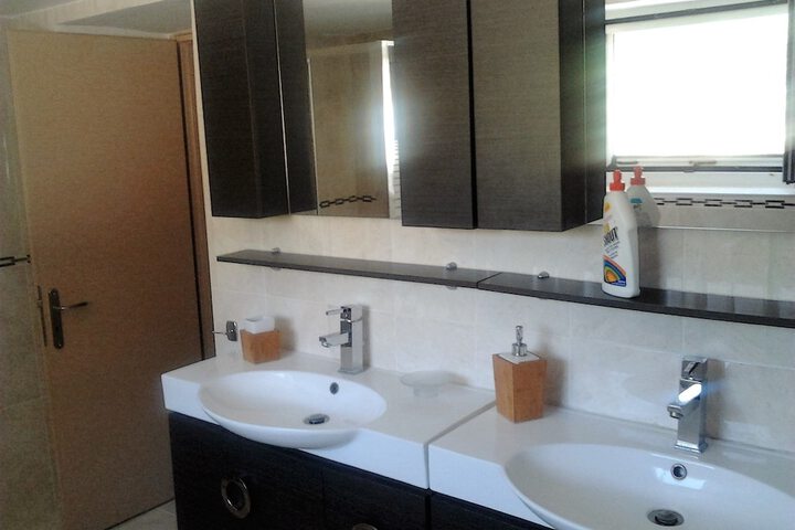Room 20 of 42