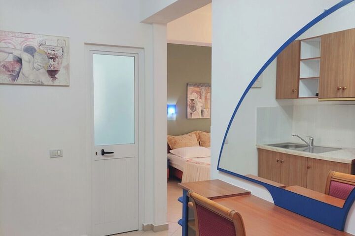 Room 55 of 177