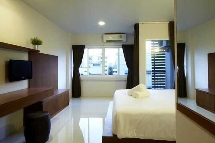 Room 19 of 41