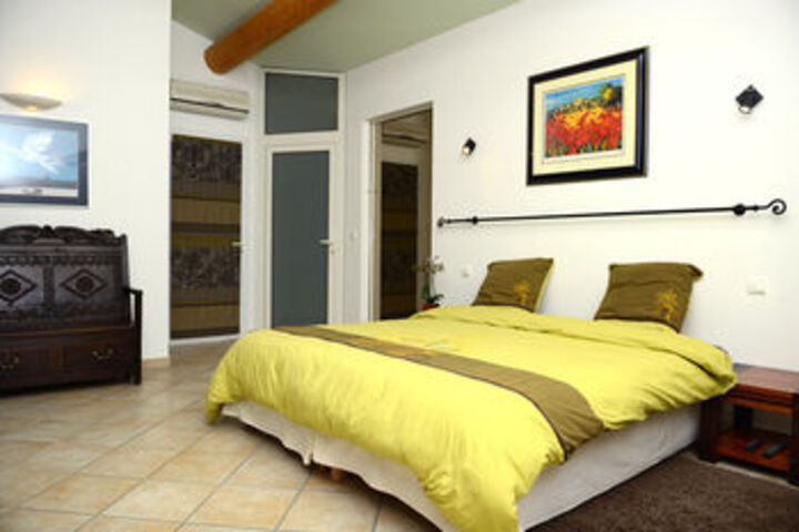 Room 17 of 22