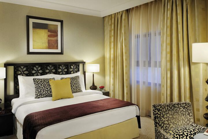 Room 37 of 195