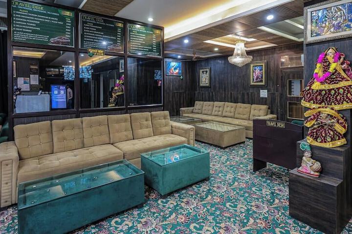 Hotel Interior 4 of 92