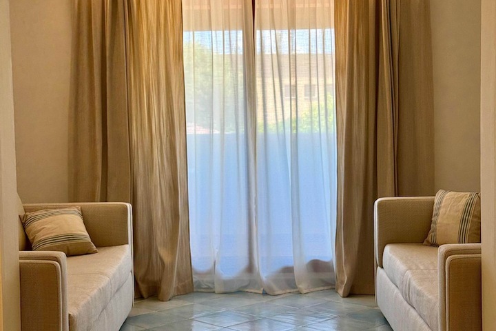 Room 33 of 71