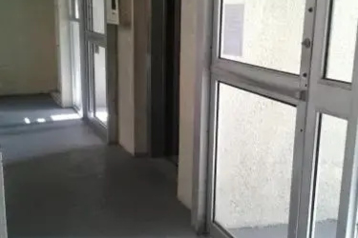 Room 11 of 12